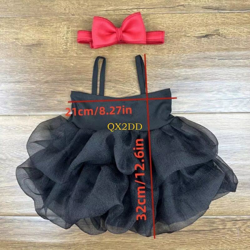 Vista trasera del vestido mostrando caída del tul