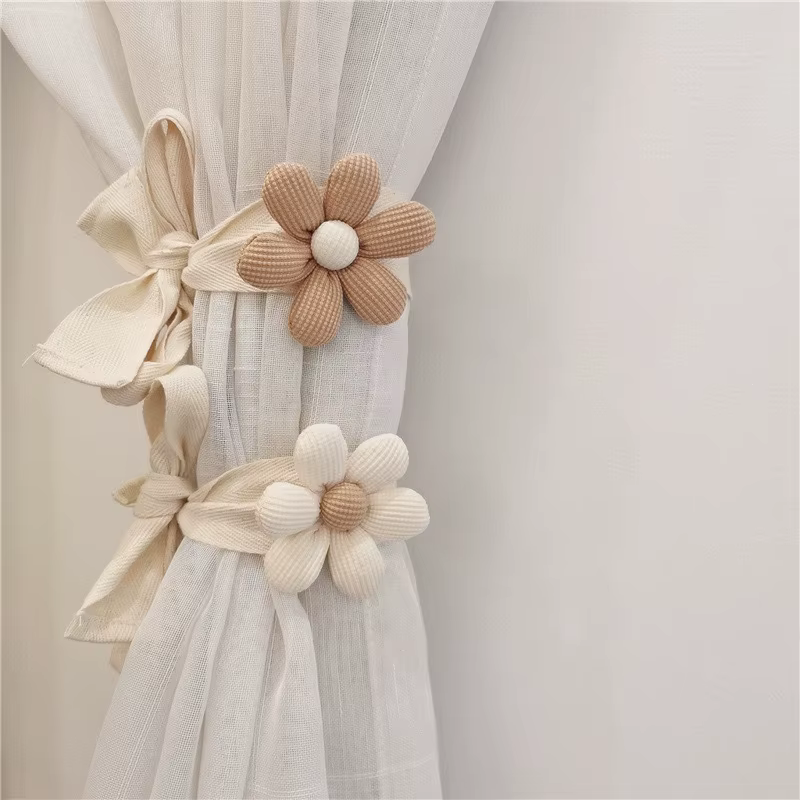 Cortina Decorativa Oso Kawaii con Flores para Cuarto Infantil - imagen 3