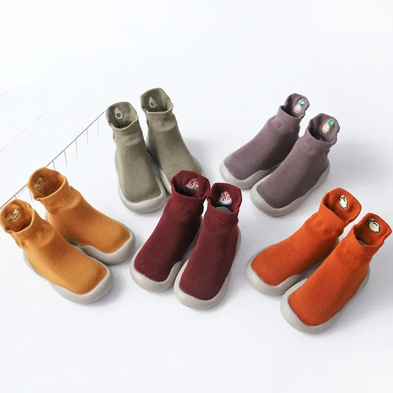 Zapatillas antideslizantes de algodón para bebé – Suela blandita anti-caídas - imagen 3