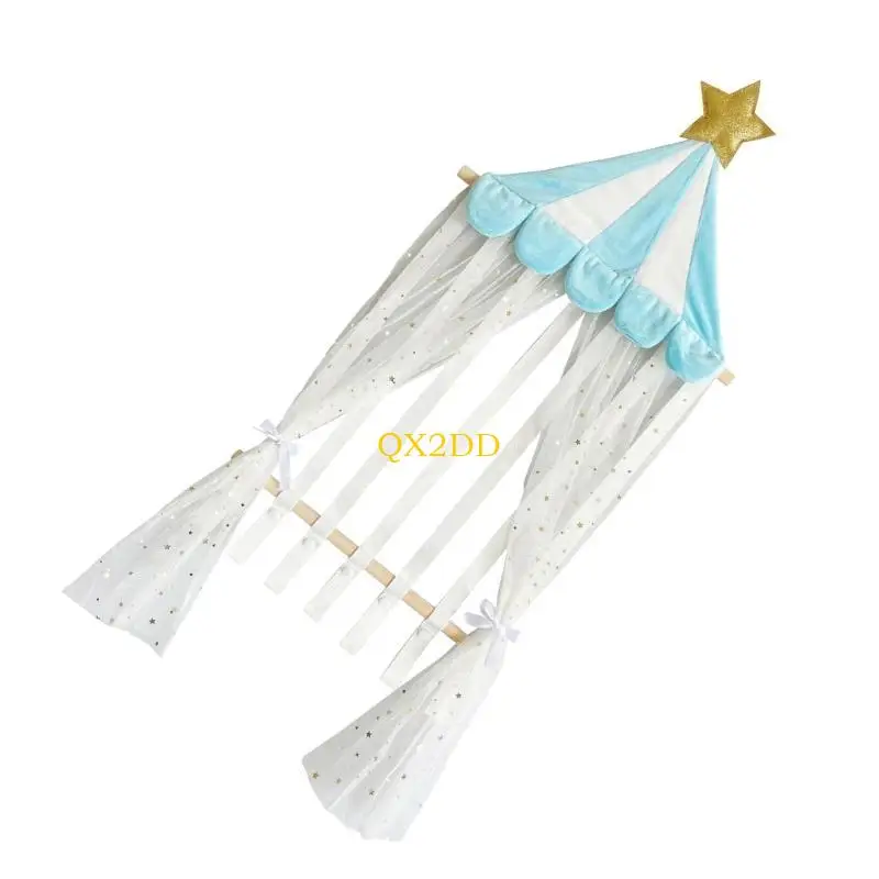 Diadema colocada como accesorio de pelo para niña