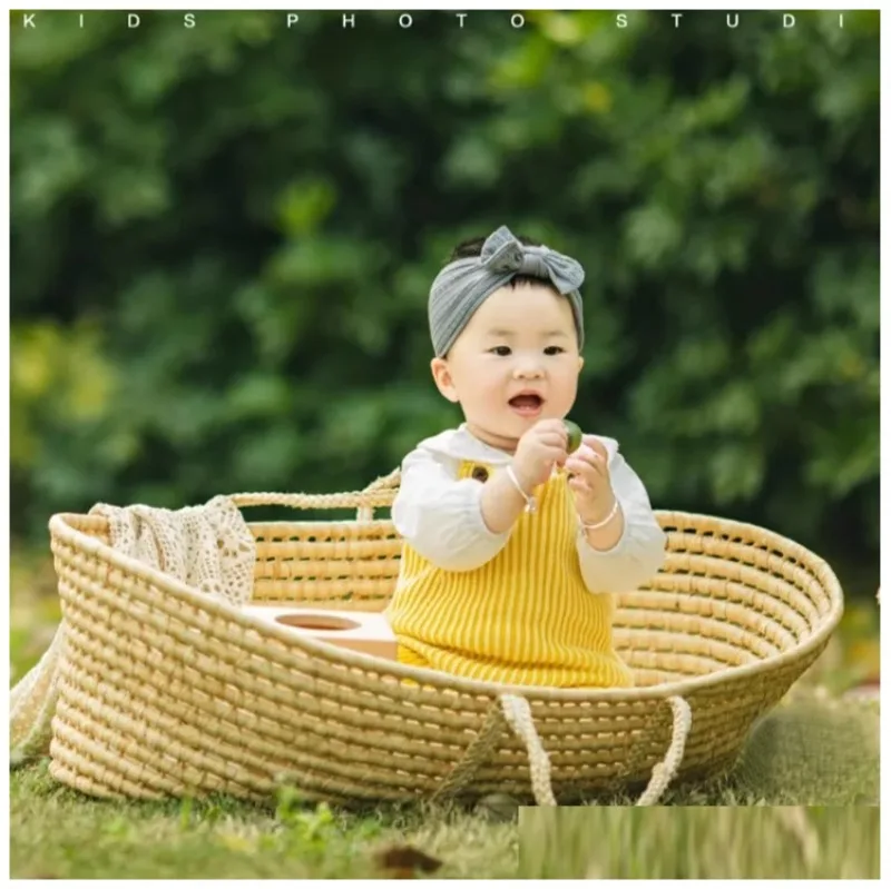 Cesta moisés para bebé de paja natural hecha a mano – Rústica - imagen 2