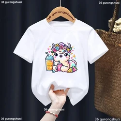 Camiseta infantil verano con estampado de frutas y llama