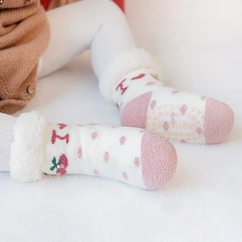 Zapatillas navideñas antideslizantes para bebé - lana gruesa - imagen 2