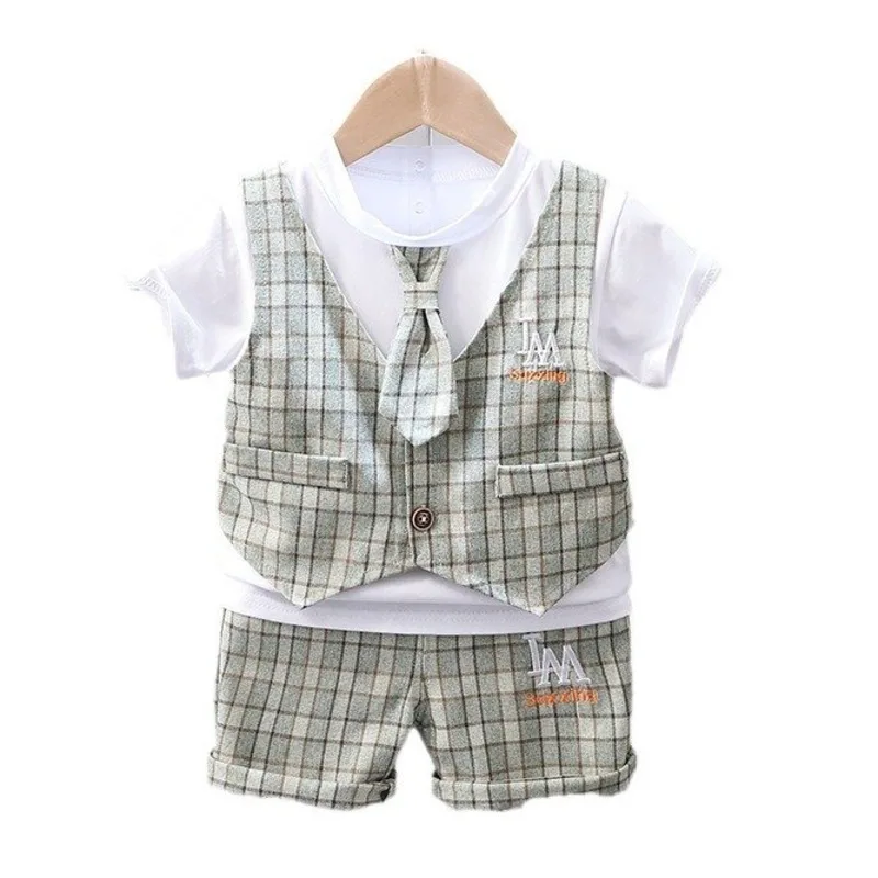 Conjunto verano bebé de cuadros con camiseta y pantalón corto