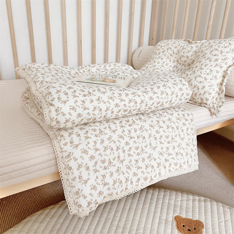 Juego ropa de cama para cuna: edredón y almohada de muselina floral