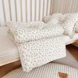 Juego ropa de cama para cuna: edredón y almohada de muselina floral