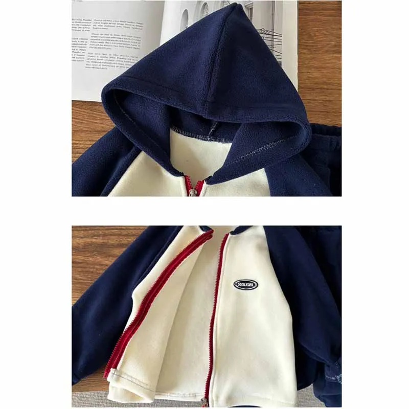 Conjunto infantil de lana con capucha y cremallera - imagen 3