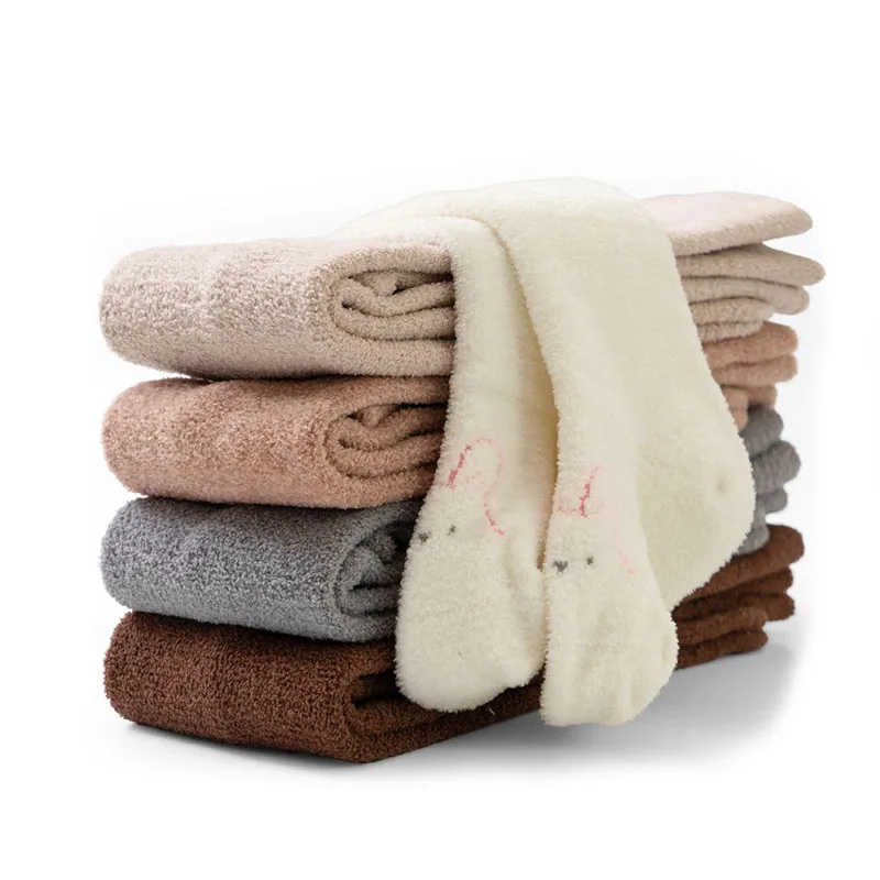 Pantimedias de invierno acolchadas en lana cálida con animales