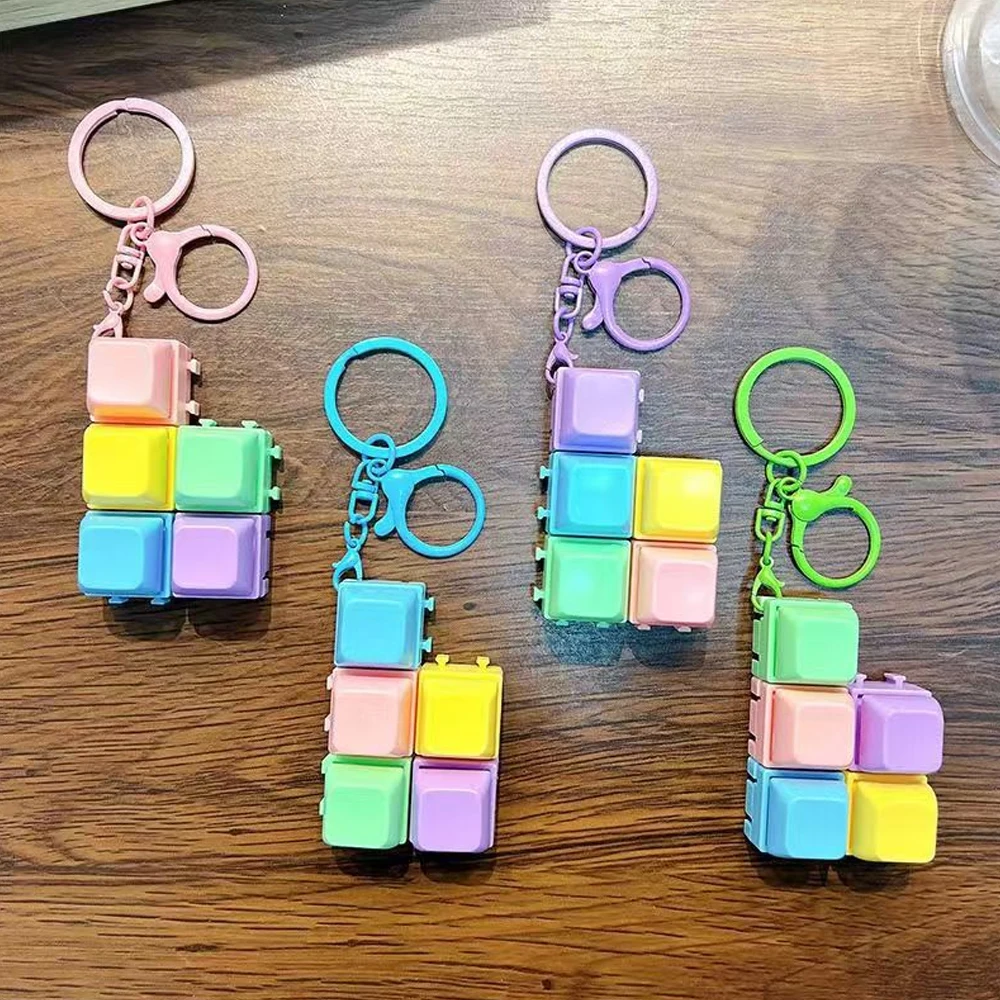 Teclado mecánico DIY desmontable con llavero antiestrés tipo colgante - imagen 3
