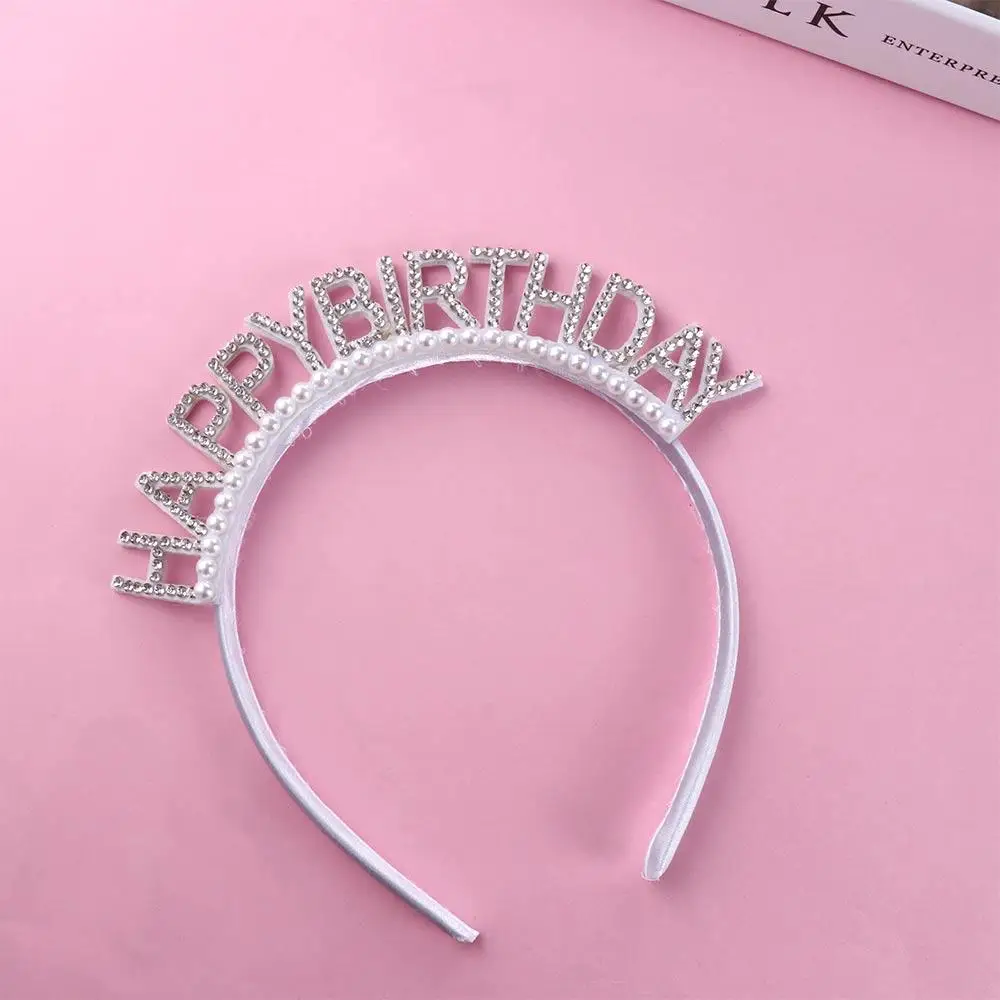 Diadema de cumpleaños con corona de perlas y pedrería