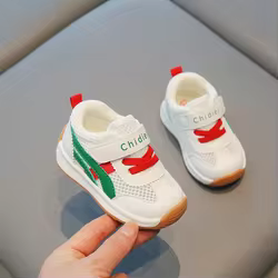 Zapatillas running niños: malla transpirable y antideslizantes
