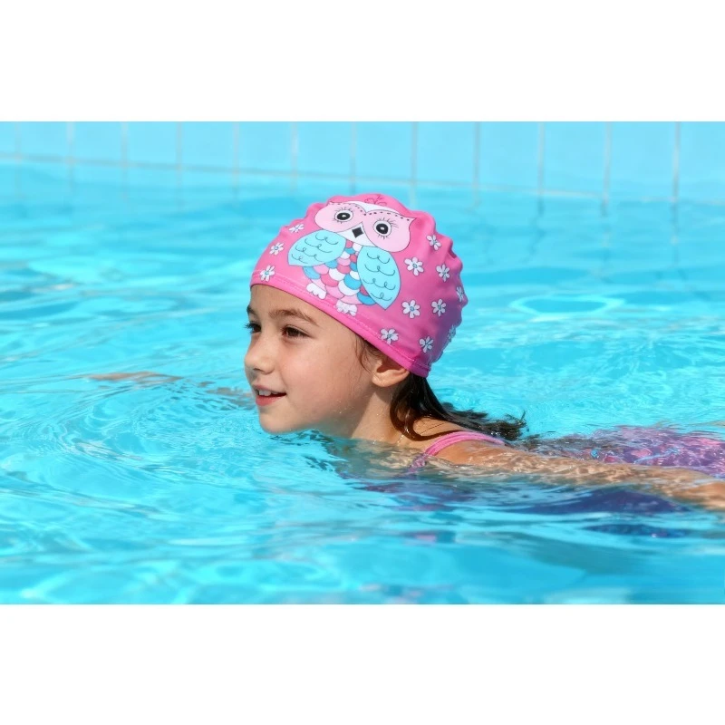 Gorra infantil de natación con diseño cartoon