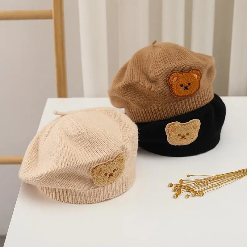 Gorro tejido con orejas de oso