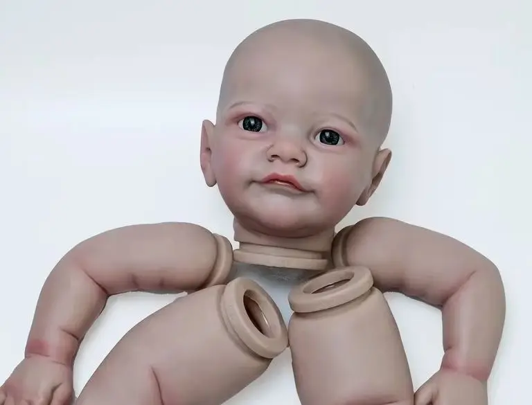 Muñeco realista para coleccionar con detalles anatómicos pintados