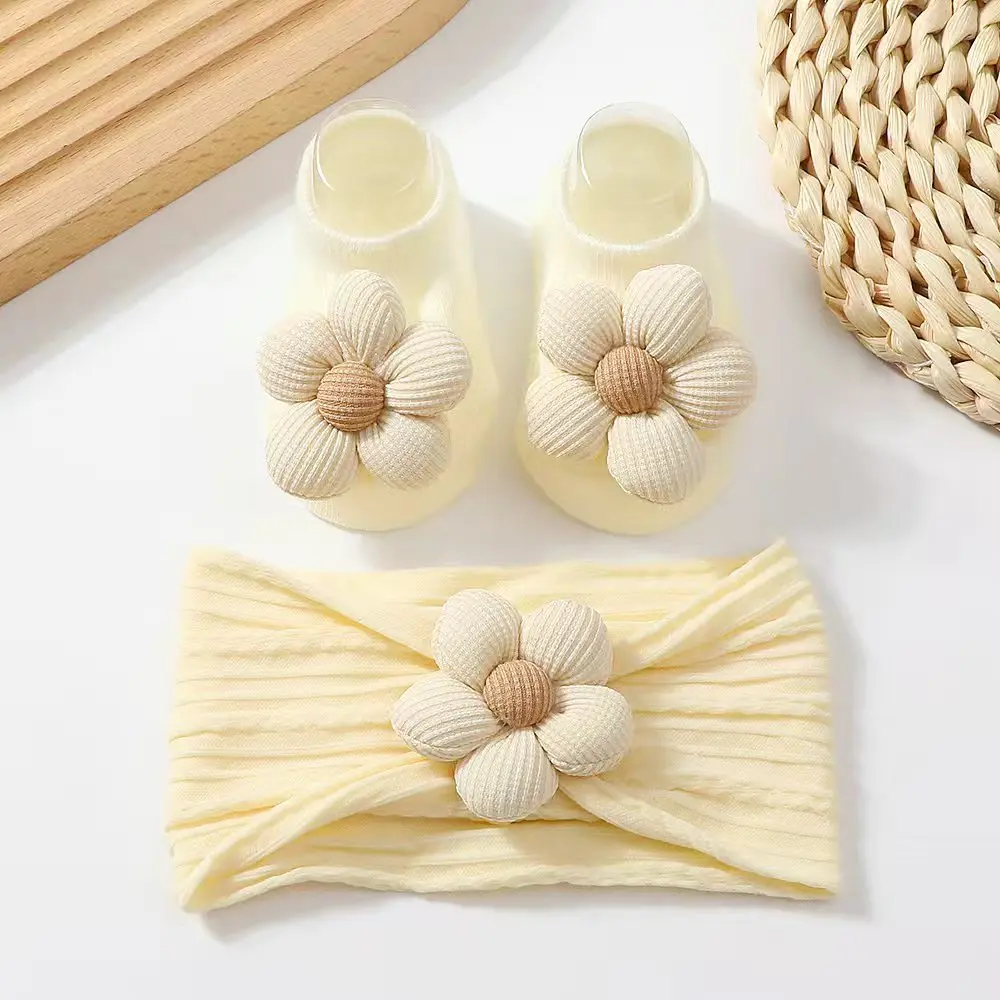 Calcetines bebé con diadema floral 3D para recién nacido - imagen 3