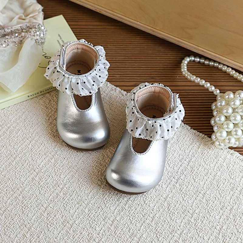Zapatos de cuero retro para niña – Estilo princesa con puntos - imagen 2
