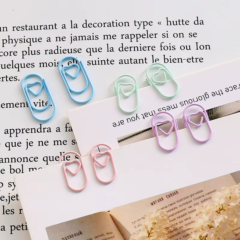 Marcapáginas infantiles con clips de corazón y diseño adorable - imagen 3