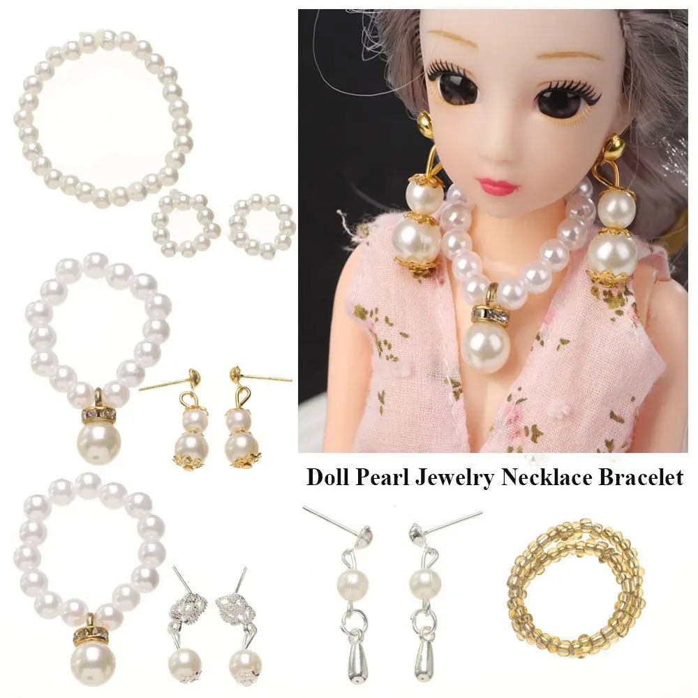 Pulsera colocada en muñeca BJD escala 1/6