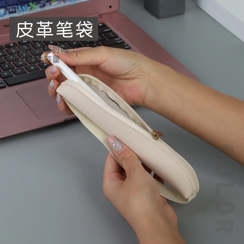 Estuche portatodo de cuero PU con clip y goma elástica - imagen 4