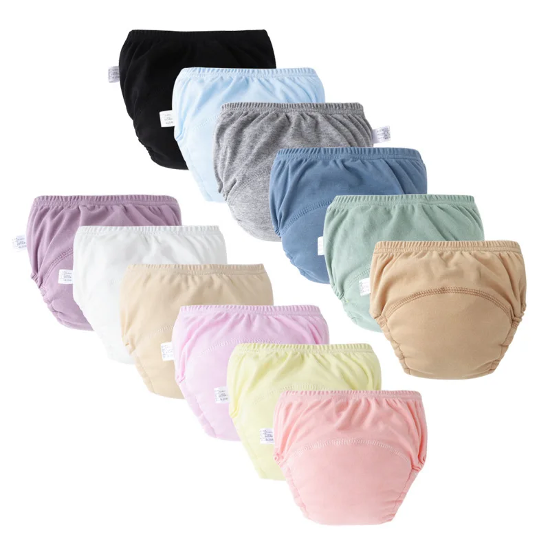 Pantalón de pañal de algodón mostrando tejido y costuras