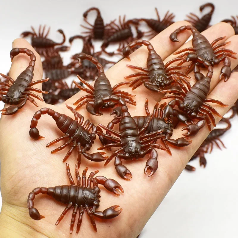 Juguete bromista realista con insectos para Día de los Inocentes - imagen 4
