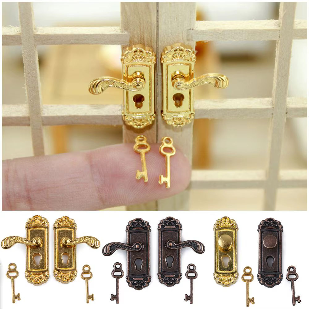 Accesorios de latón para casa de muñecas – Tiradores y llaves vintage - imagen 4