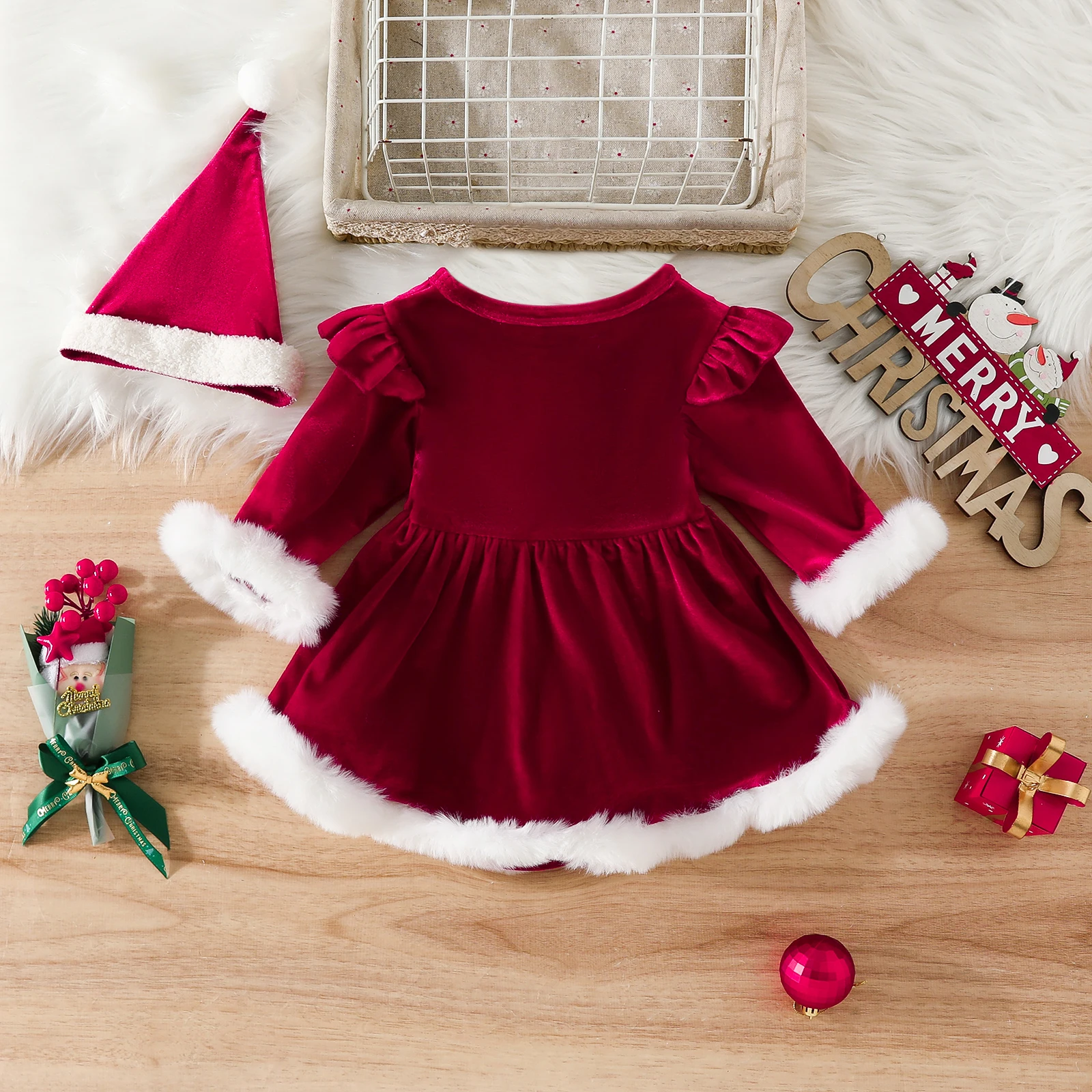 Disfraz Papá Noel para bebé niña con pelele y gorro