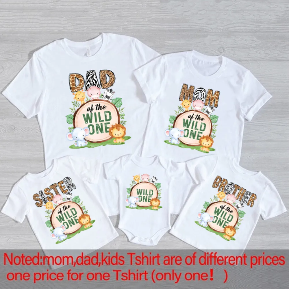 Detalle de camisetas familiares