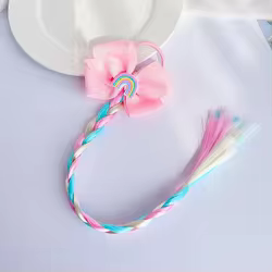 Peluca unicornio color caramelo para niños con lazo de mariposa