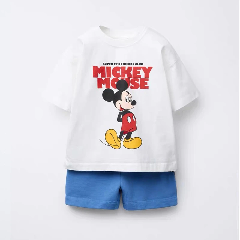 Conjunto de verano dos piezas camiseta dibujo y pantalón corto - imagen 2