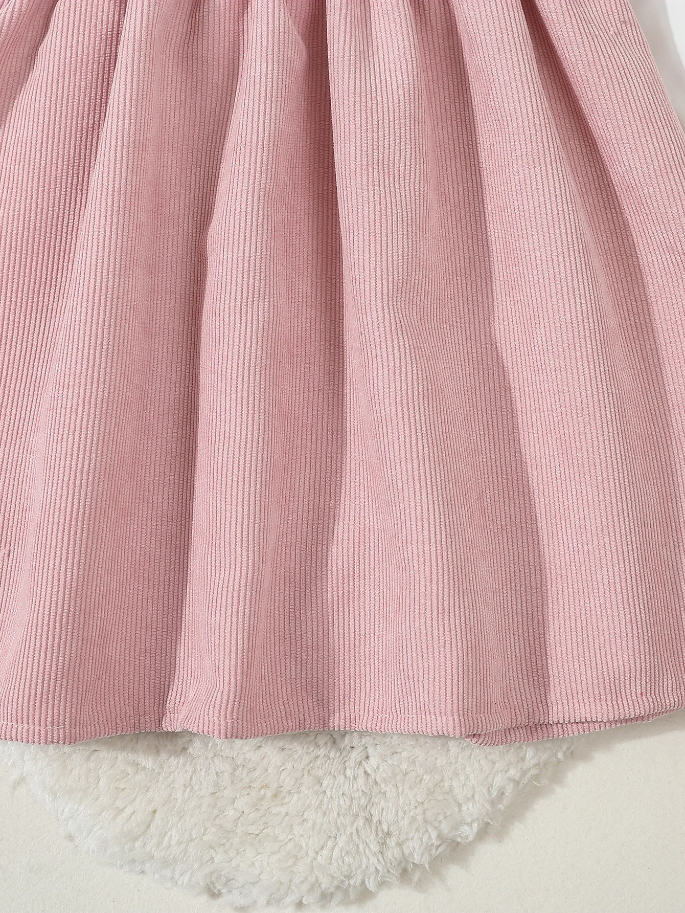 Vestido de pana para niña con mangas volantes y bordados gatunos - imagen 5