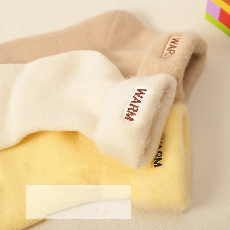 Calcetines peludos de invierno para niños – Suaves y cálidos - imagen 5