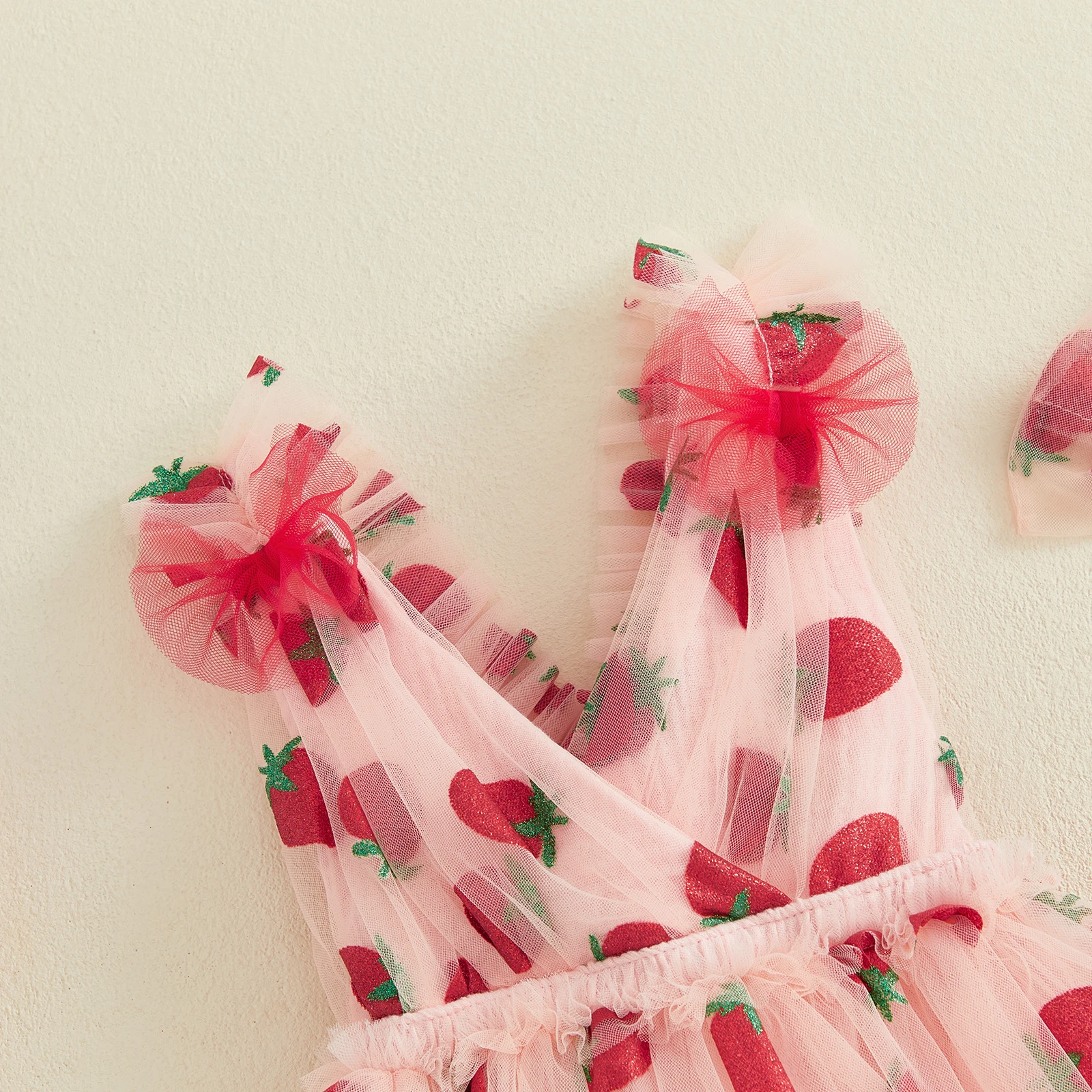 Conjunto recién nacido vestido sin mangas de fresas con purpurina - imagen 4