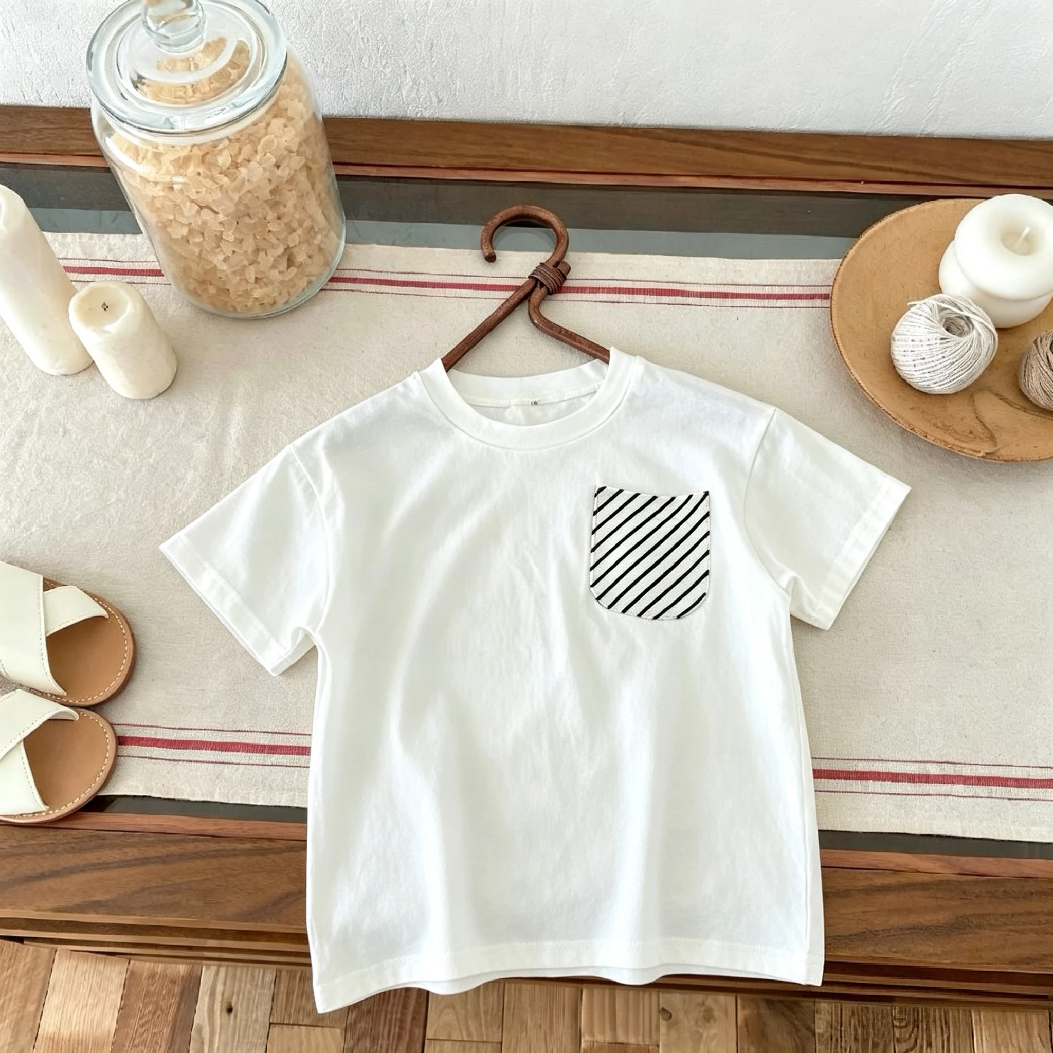 Camiseta de verano infantil con cuello redondo