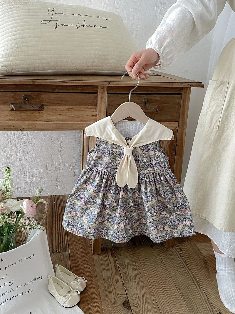 Vestido colgado para secar