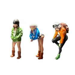 Figura decorativa de resina realista de chica motociclista para mesa