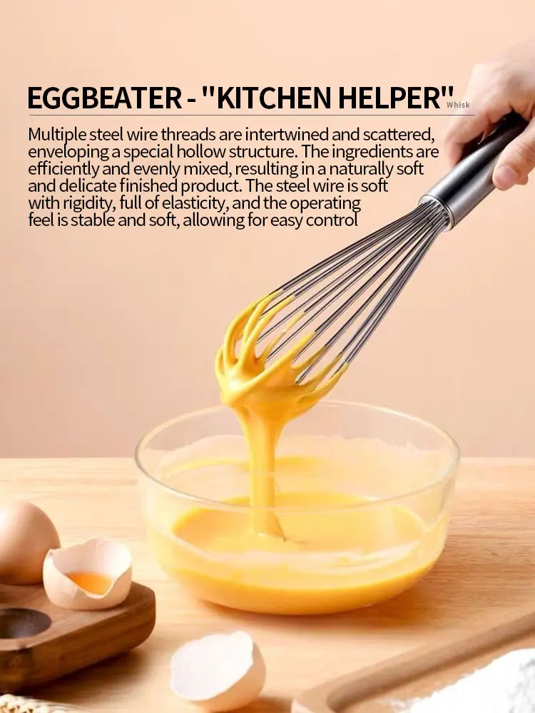 Batidor de huevos de acero inoxidable en cocina