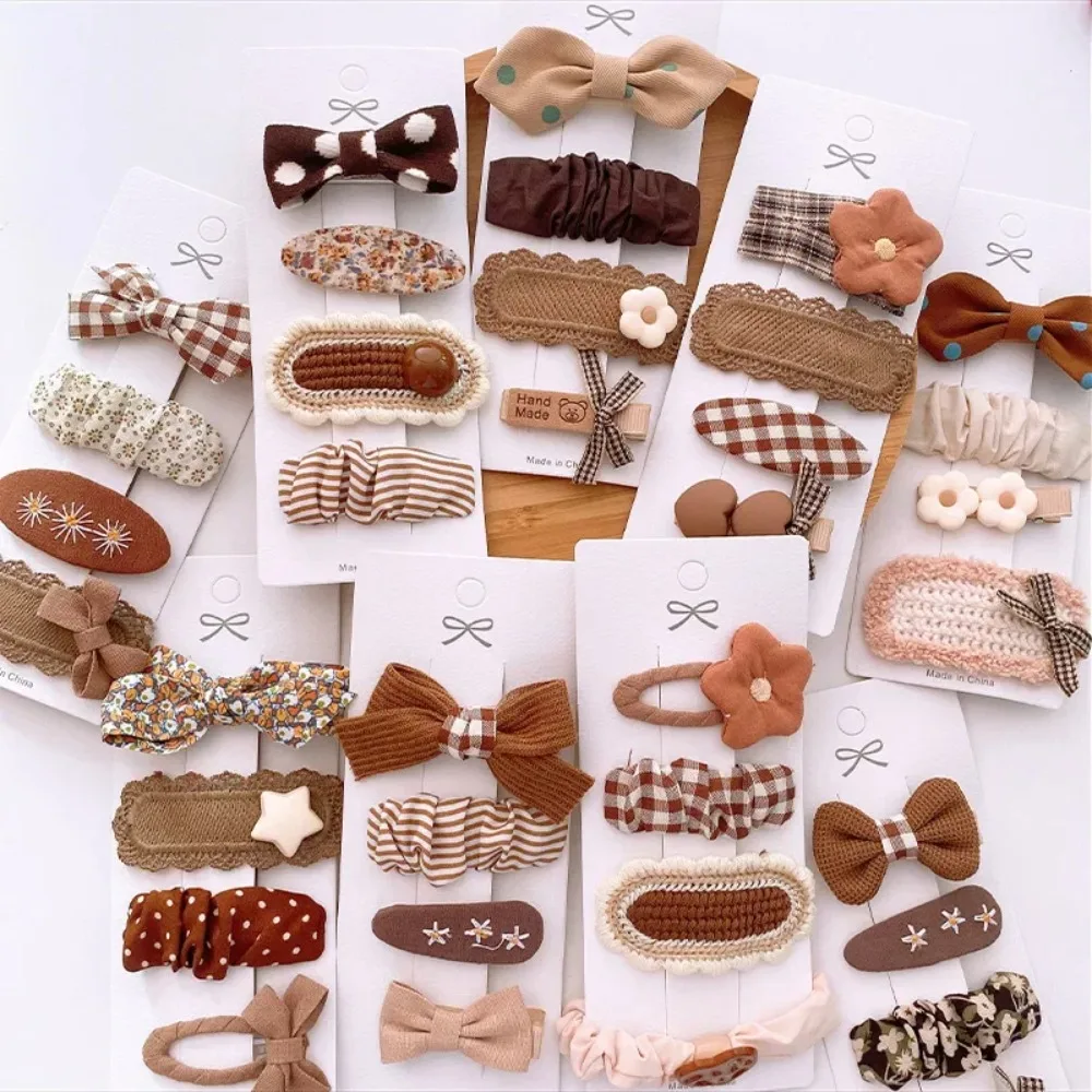 Pinzas para el pelo infantiles con diseño de princesa, tono café - imagen 5
