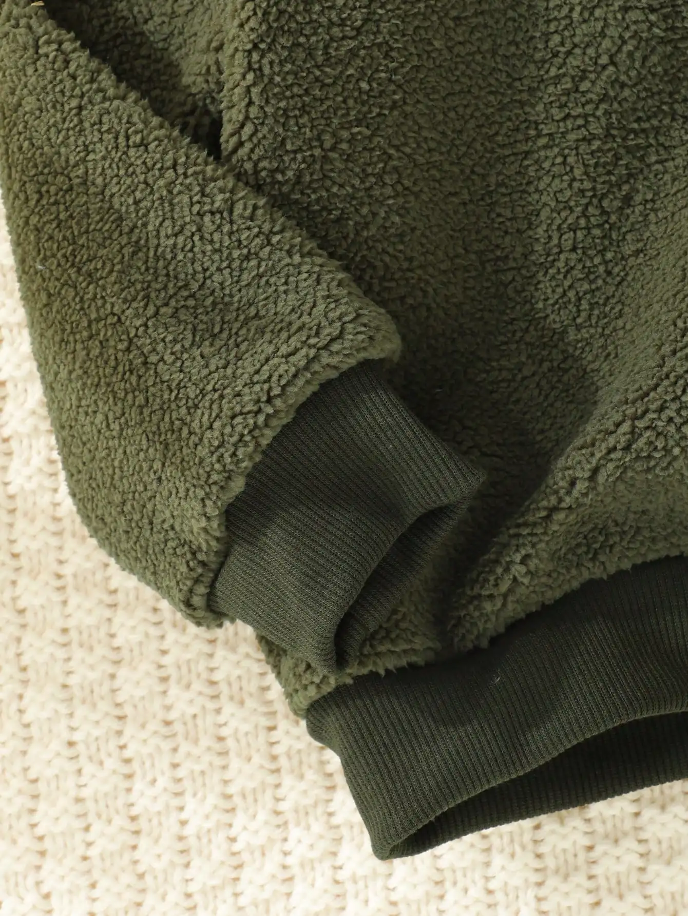Sudadera de felpa para bebé verde militar de otoño e invierno - imagen 4