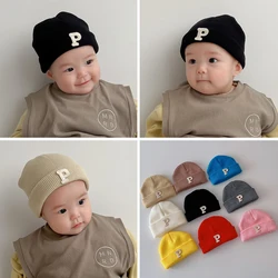 Gorro térmico de lana para bebé con letras cálidas