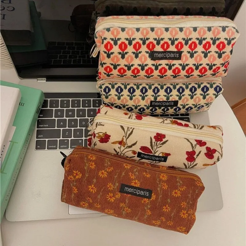 Estuche de lápices floral para niñas – estilo retro para la escuela - imagen 5