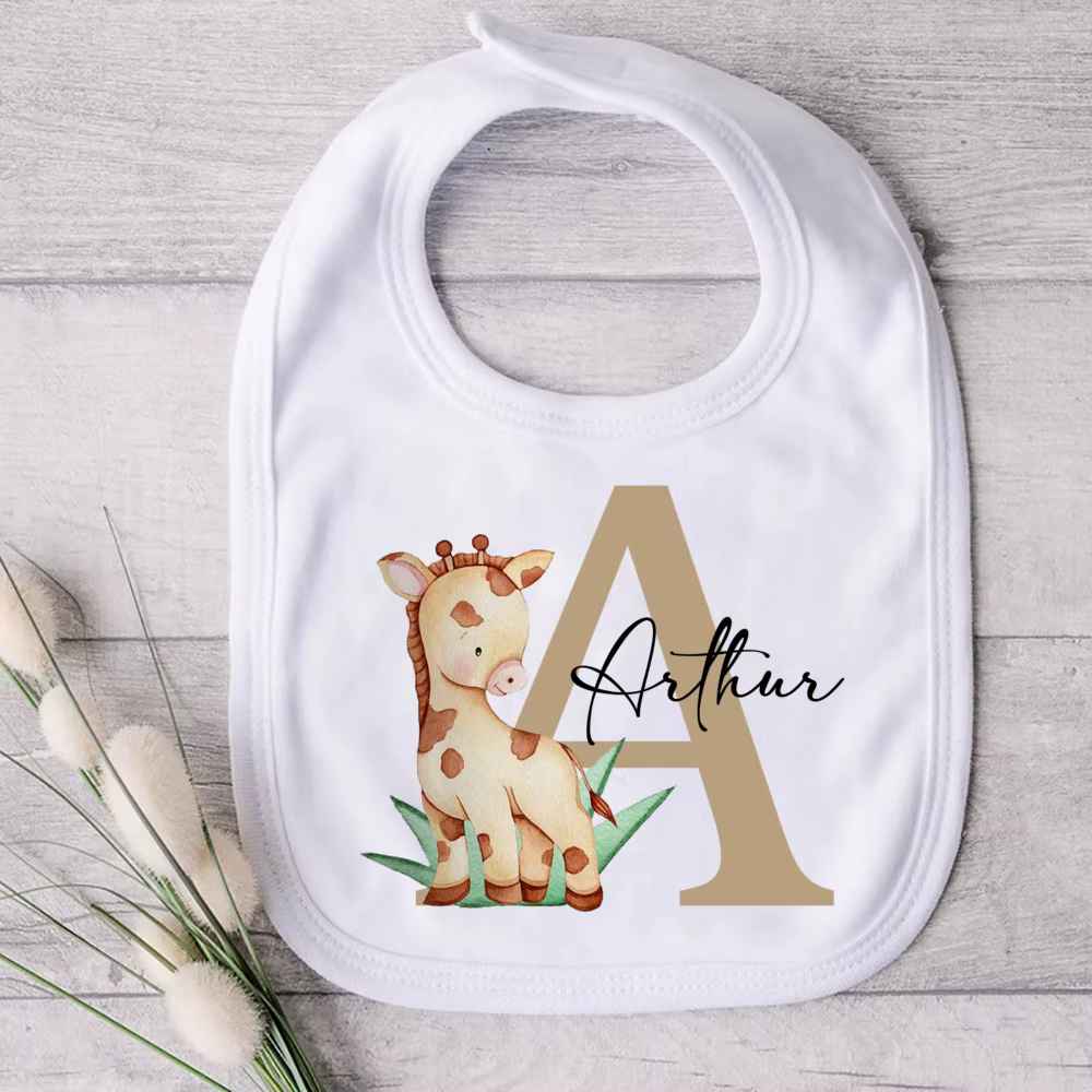Babero con nombre y toalla – Diseño Safari para bebé - imagen 5