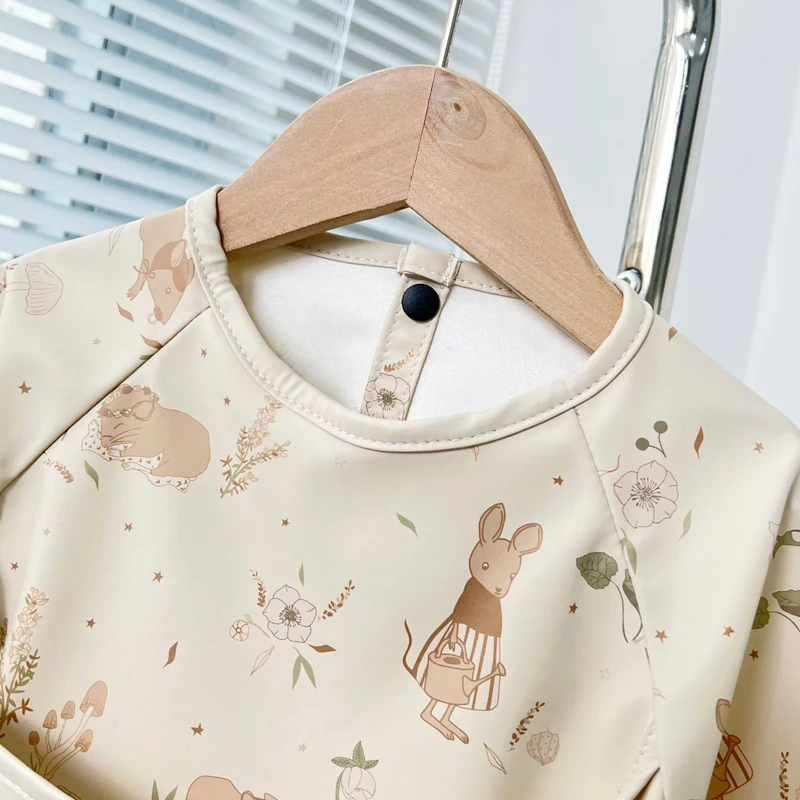 Babero impermeable manga larga con animalitos para bebé - imagen 3