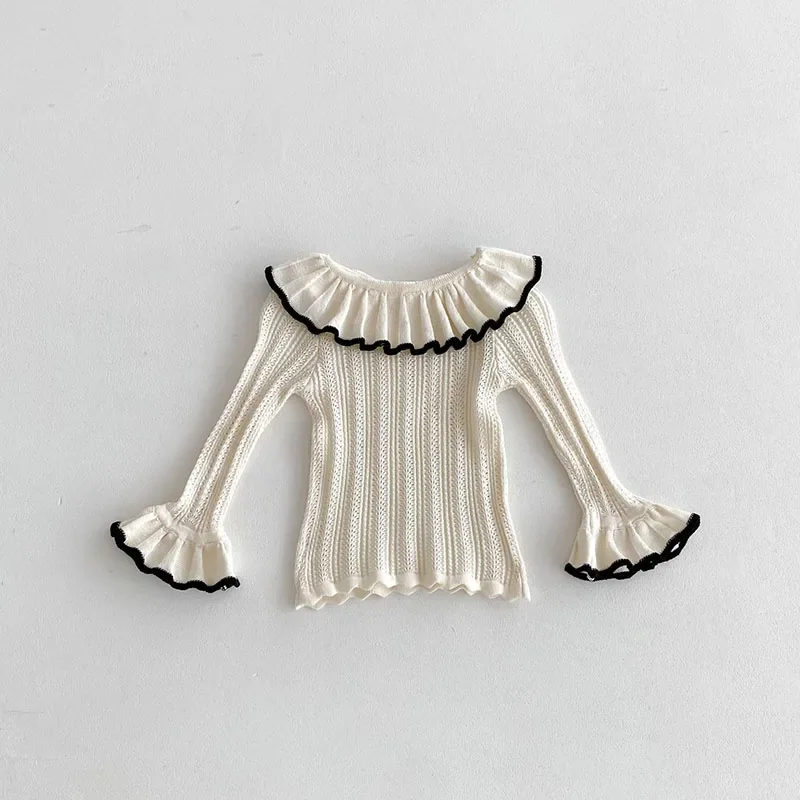 Conjunto primavera bebé: body con cuello hoja de loto y mono tirantes