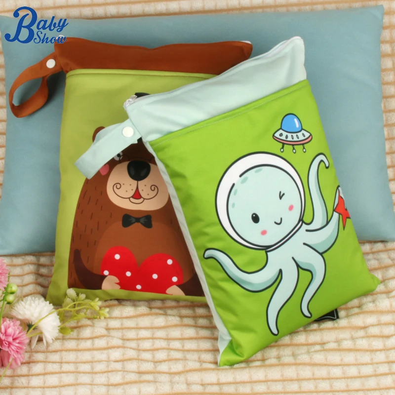 Wetbag reutilizable impermeable para pañales de bebé – Jirafa y mono - imagen 2
