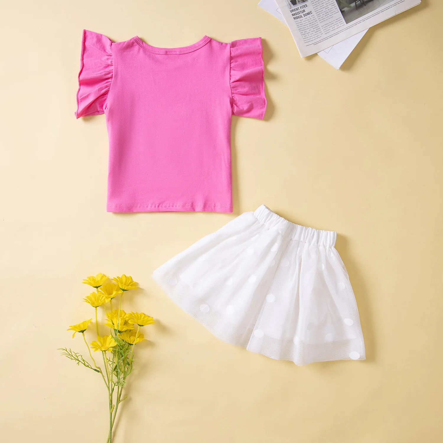 Conjunto verano infantil con camiseta de algodón y falda de malla - imagen 2