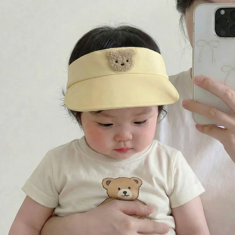 Gorra de bebé transpirable con oso, visera solar y parte abierta - imagen 3