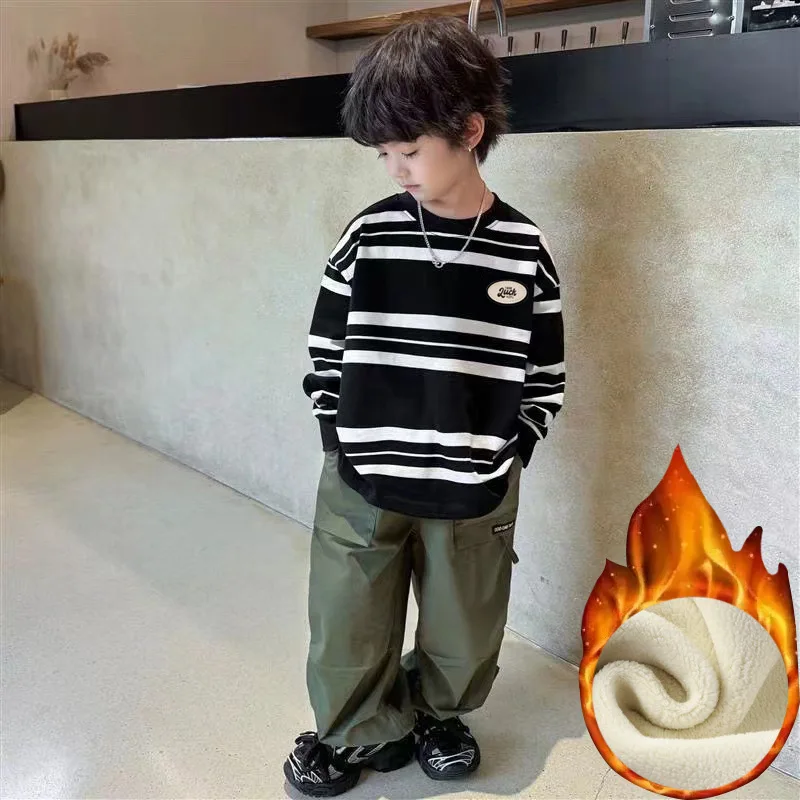 Sudadera con capucha acolchada infantil a rayas cálidas de invierno