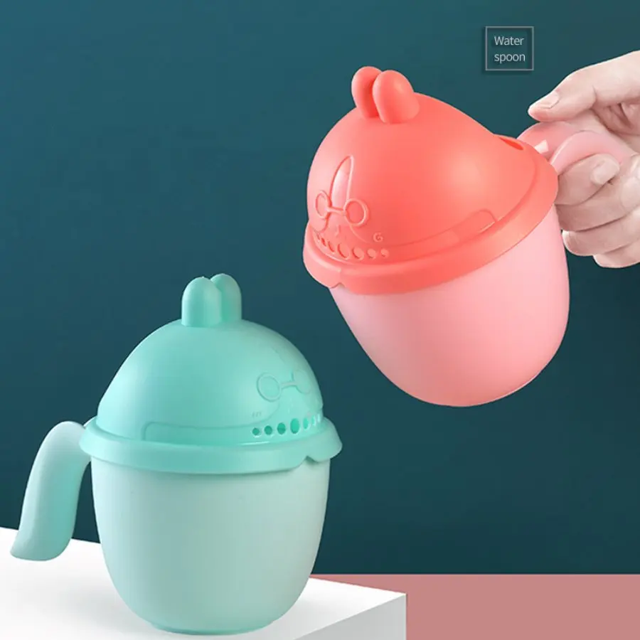 Taza para lavar el cabello de bebés y niños en baño con ducha - imagen 2
