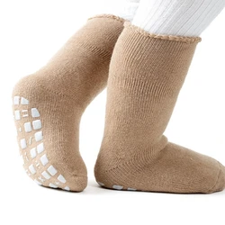 Calcetines de suelo antideslizantes de felpa polar para bebé
